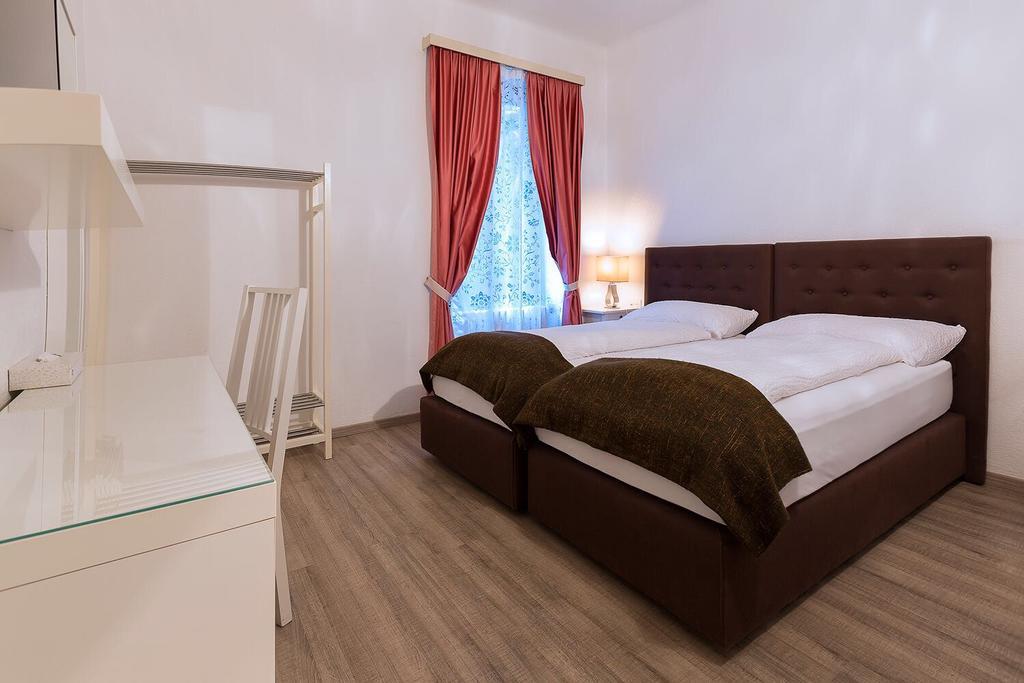 Hotel Croce Federale بيلينزونا المظهر الخارجي الصورة